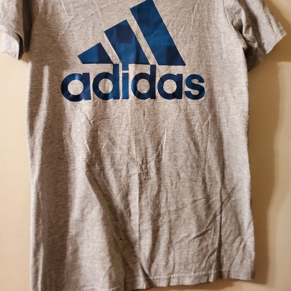 Gray Adidas Go to tee - Picture 2 of 3